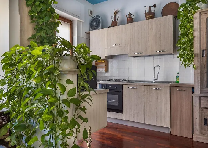 La E Bella - De Vivo Realty